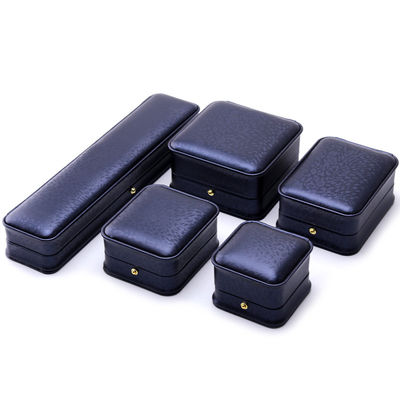 Embalaje de caja de joyería de cuero PU de esquina redonda púrpura oscura para almacenamiento de lujo