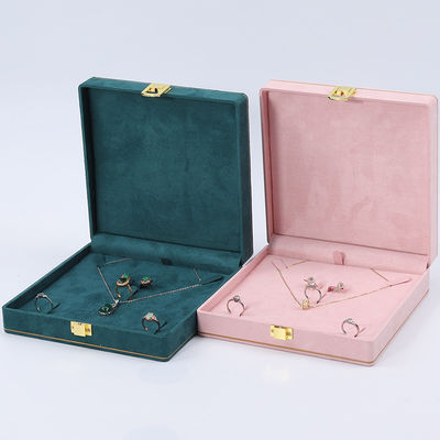 Caja de joyería de terciopelo suave y elegante Organizador de la hebilla de oro