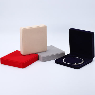 En forma personalizada, caja de joyería de terciopelo suave y elegante, cuadro de joyería de collar de perlas.