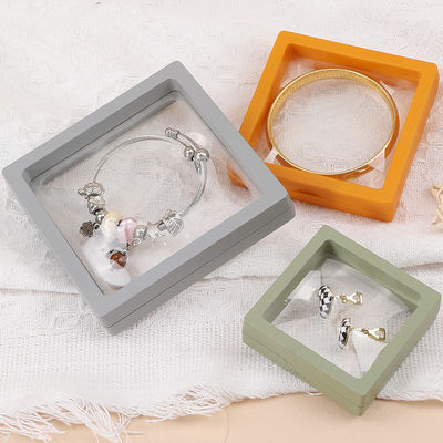 Revestimiento de plástico para joyería