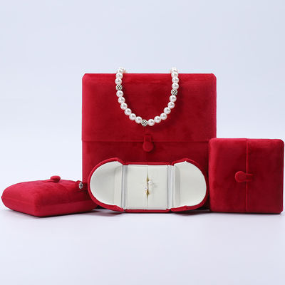 China Manufactura mayorista de joyería de lujo Embalaje de caja de alta gama personalizada collar Brazalete Aretes Anillo Embalaje de doble puerta Bote de joyería rojo de terciopelo con logotipo