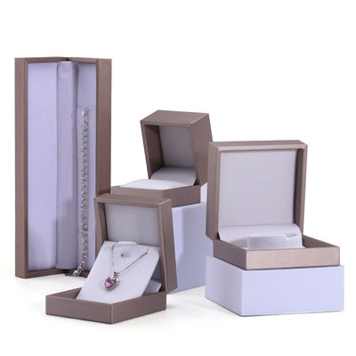 comprar Pinceo de kaki acabado de pieles falsas Joyería de lujo Packaging Box Set Forro de terciopelo online manufacture