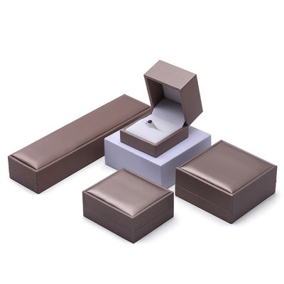 Pinceo de kaki acabado de pieles falsas Joyería de lujo Packaging Box Set Forro de terciopelo