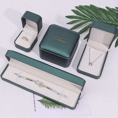 Caja de almacenamiento de joyas de cuero falso convexo verde oscuro Embalaje organizador de lujo