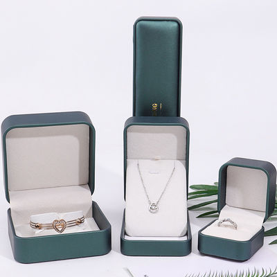 Caja de almacenamiento de joyas de cuero falso convexo verde oscuro Embalaje organizador de lujo