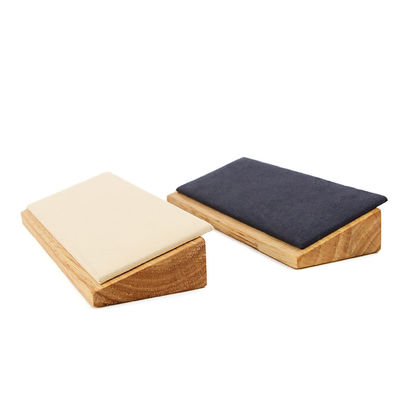 Placa de visualización de collares de cuello de madera con varias celdas