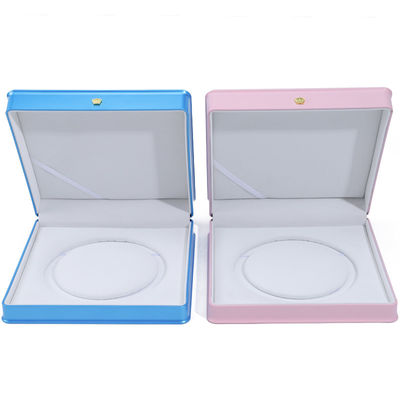 Toque suave Macaron Color de plástico collar de perlas Caja de almacenamiento Embalaje de joyas