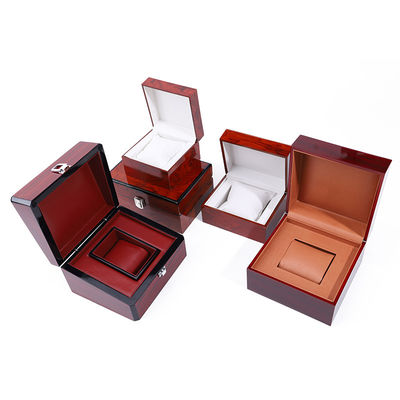 Exquisita caja de relojes de lujo de madera brillante