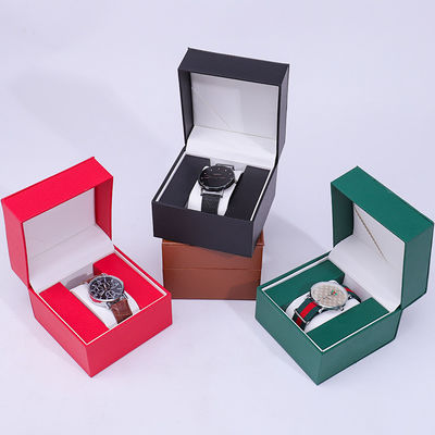 Caja de almacenamiento de relojes de cuero PU de alta gama con interior de madera para envases de lujo