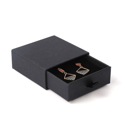 Fabricación al por mayor Eco amigable regalo de lujo Caja de joyería Personalizado logotipo personalizado Anillo Collar de oreja Brazalete Embalaje Papel de cartón negro Caja de joyería