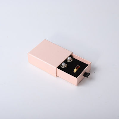 Fabricación al por mayor Eco amigable regalo de alta calidad Caja de joyería personalizado anillo personalizado collar de orejas brazalete embalaje cartón rosa Papel cajón de joyería caja con logotipo