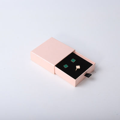 Fabricación al por mayor Eco amigable regalo de alta calidad Caja de joyería personalizado anillo personalizado collar de orejas brazalete embalaje cartón rosa Papel cajón de joyería caja con logotipo