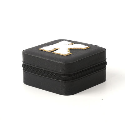 Joyería de lujo caja de almacenamiento de regalos logotipo personalizado portátil de cuero pequeño organizador de viaje negro