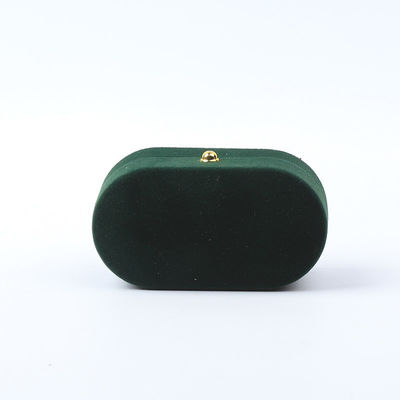 comprar Bolsa de joyería de lujo de fabricación de lujo personalizada de color verde de terciopelo de joyería de embalaje de boda compromiso doble de anillo de caja con logotipo online manufacture