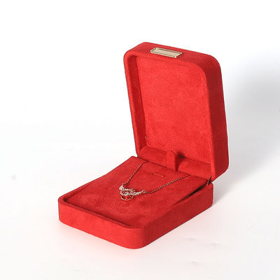 Fabricación al por mayor Caja de joyería de lujo personalizada de alta gama Collar Brazalete Orecillos Anillo conjunto de joyas Embalaje Veludo rojo Caja de joyas con logotipo