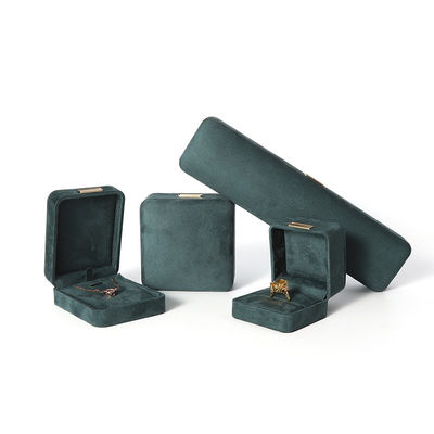 Fabricación al por mayor Caja de joyería de lujo personalizada de alta gama Collar Brazalete Aretes Anillo conjunto de joyas Embalaje Veludo verde oscuro Caja de joyas con logotipo