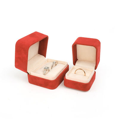 Envase de joyería al por mayor Caja de anillos Envase de joyería personalizado Lujo doble boda de compromiso Anillo de terciopelo rojo Caja con logo
