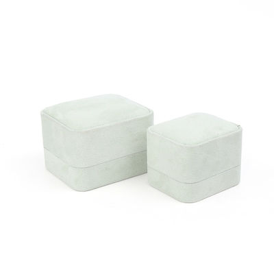 Envase de joyería de venta al por mayor Caja de anillos de joyería personalizada Envase de joyería de lujo Doble matrimonio de compromiso Caja de anillo de terciopelo verde con logotipo