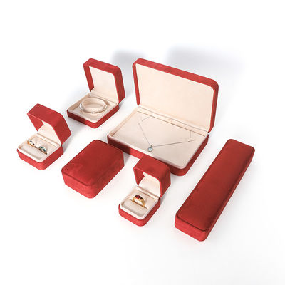 Embalaje de caja de joyería roja premium con impresión 3D para juego grande de collar, pulsera, aretes y anillo