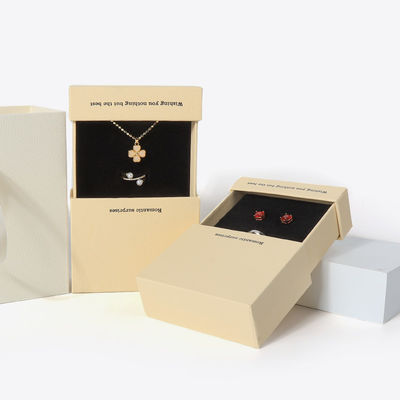 China fabricación al por mayor de alta calidad Caja de collar, pendientes, pulsera y anillo. Embalaje de joyería personalizado, ecológico, de cartón, papel, caja de joyería con cajón y logotipo.