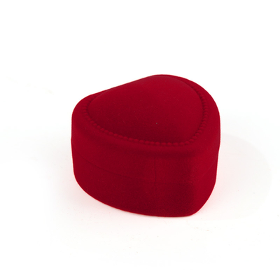 caja de anillos de joyería roja de terciopelo para el día de San Valentín