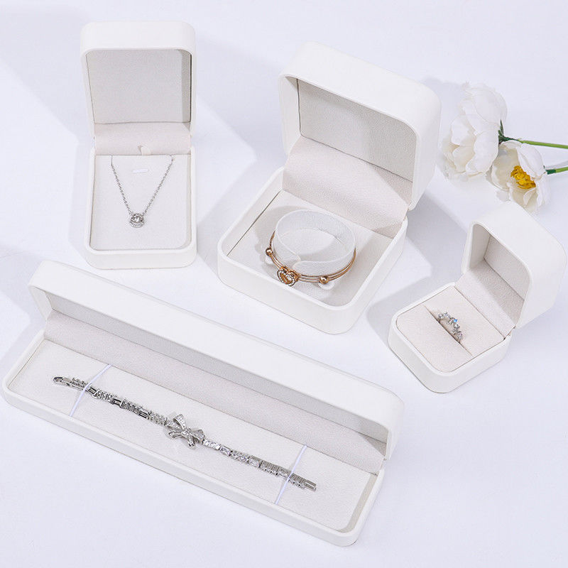 Caja de joyería de cuero de PU blanco, caja de joyería de cuero para anillo de la pulsera del colgante