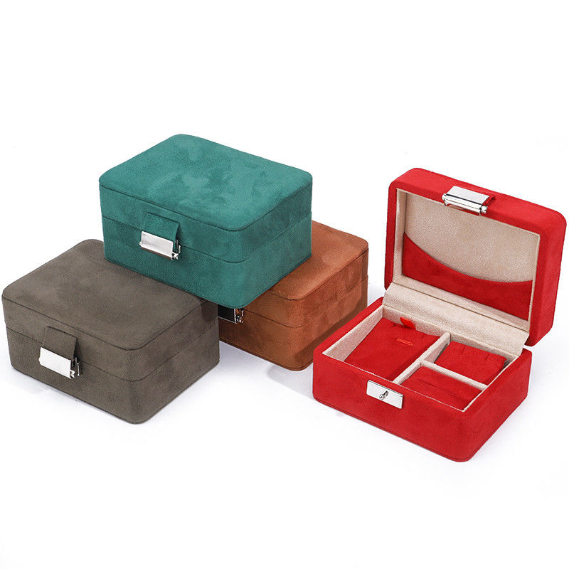 Caja de joyas de terciopelo con logotipo personalizado hecha a mano para collar y anillo de viaje
