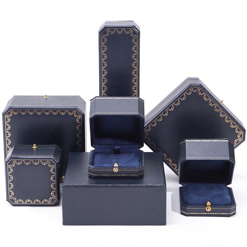 Logotipo personalizado paquete de joyas hecha a mano caja de papel cuadrada azul para lujo caja de anillo de plástico