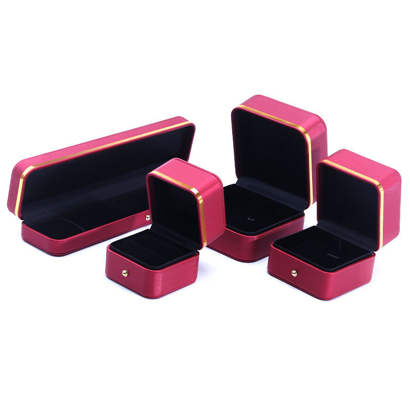 Caja de joyas de cuero de grado rojo para el estilo más nuevo brazalete rectángulo collar Reloj regalo
