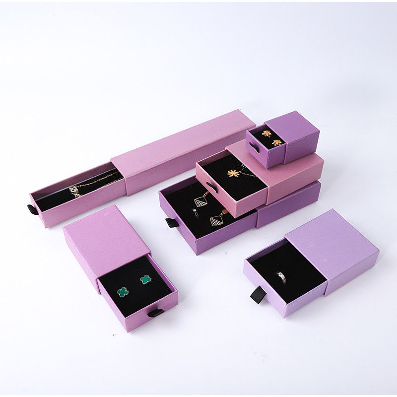 Fabricación al por mayor Eco amigable regalo de alta calidad Caja de joyería personalizado anillo personalizado collar de orejas brazalete embalaje cartón púrpura Papel cajón de joyería caja con logotipo