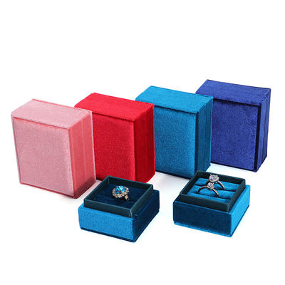 El logotipo del cliente Hanhong Velvet Jewelry Display Caja de regalo para compromisos personalizados