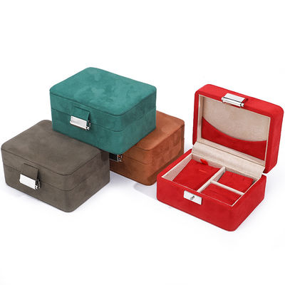 Caja de joyas de terciopelo con logotipo personalizado hecha a mano para collar y anillo de viaje