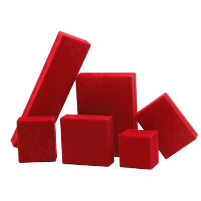 Material de terciopelo Hanhong Custom Relieve de joyería roja caja para collar y anillo 6 * 6 * 4,6cm