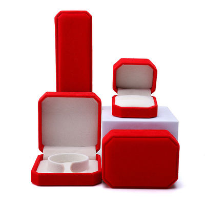Paquete de joyas Flanilla roja de tamaño personalizado Caja para collar Brazalete y anillo
