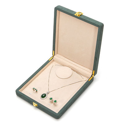 Caja de almacenamiento de joyas de cuero de microfibra verde para collar de perlas 20*23*5cm Hanhong Custom