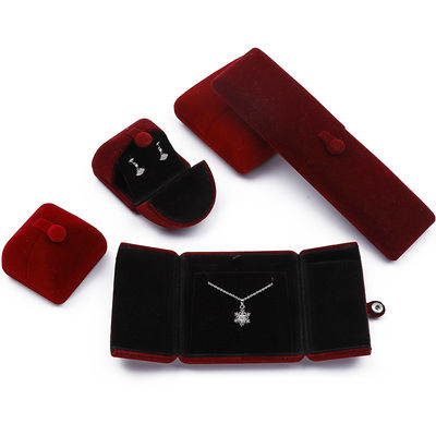 Caja de joyería de terciopelo de color rojo oscuro en forma de concha Conjuntos de joyería en forma de concha Envasado