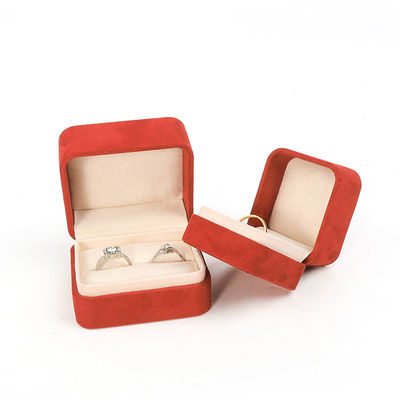Envase de joyería al por mayor Caja de anillos Envase de joyería personalizado Lujo doble boda de compromiso Anillo de terciopelo rojo Caja con logo