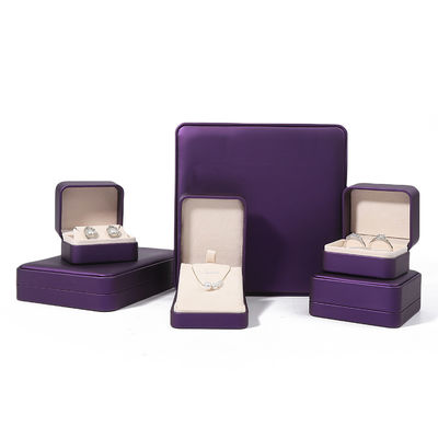 Caja de embalaje de joyería de alta calidad de lujo personalizado conjunto de joyas grandes caja collar brazalete aretes anillo embalaje hecha a mano cuadrada de piel púrpura caja de joyas con logotipo