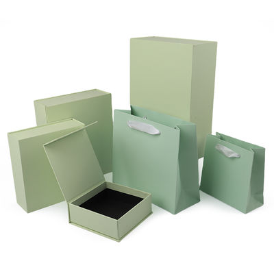 Fabricación al por mayor de cajas de regalo magnéticas de alta calidad con logotipo personalizado, lujosas, ecológicas, de color verde claro, de papel magnético para joyería