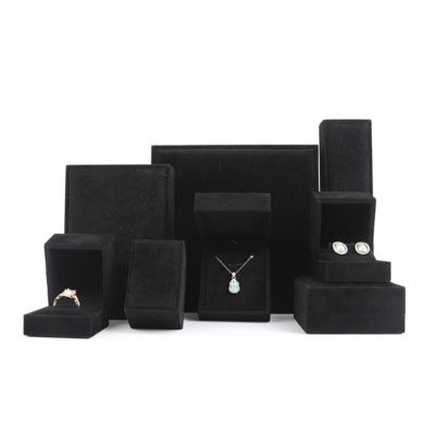 caja de joyería de color negro cuadrado de terciopelo de alta gama para brazalete Envasado de anillos de collar