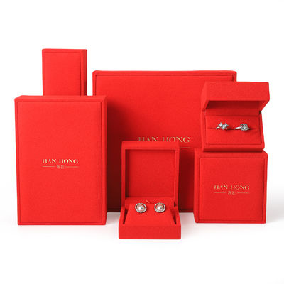 caja de joyería roja cuadrada de terciopelo de alta gama para brazalete Collar de anillo de embalaje